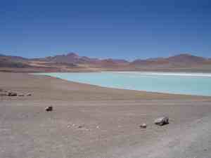 laguna aguas calientes